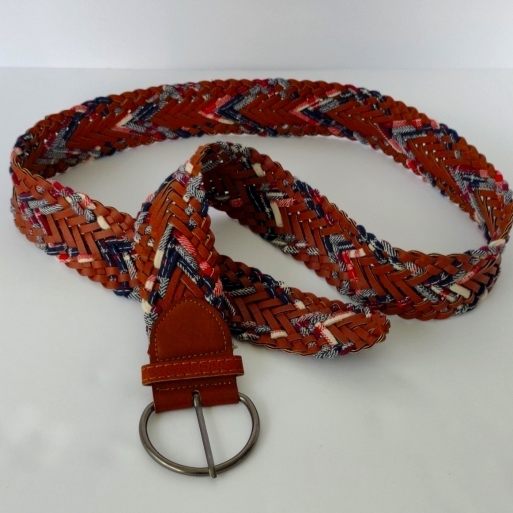 Women's weaved brown belt size 18